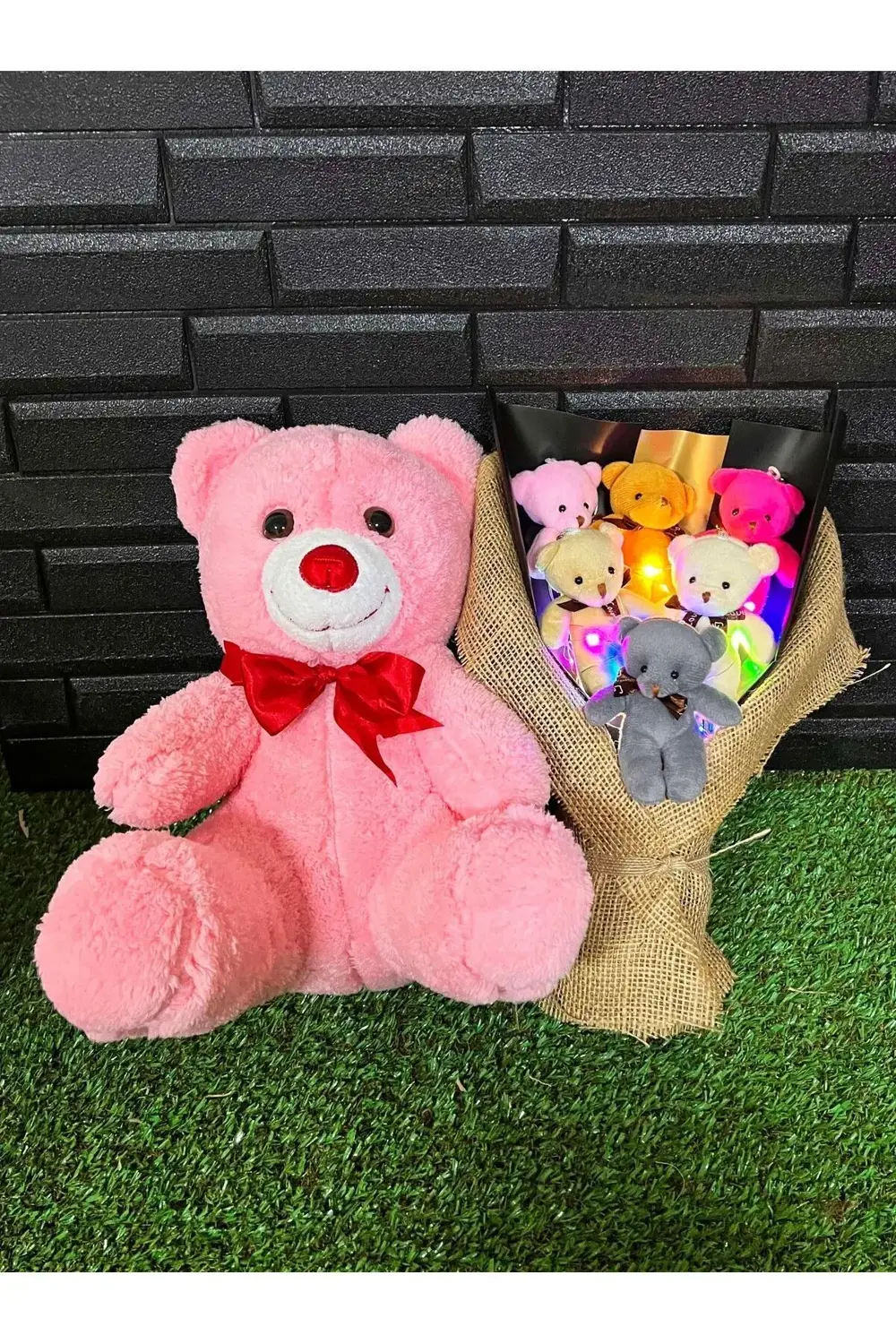 Kadina Hediye 35cm Pembe Ayıcık ve Rengarenk Işıklı 6lı Ayıcık Bu