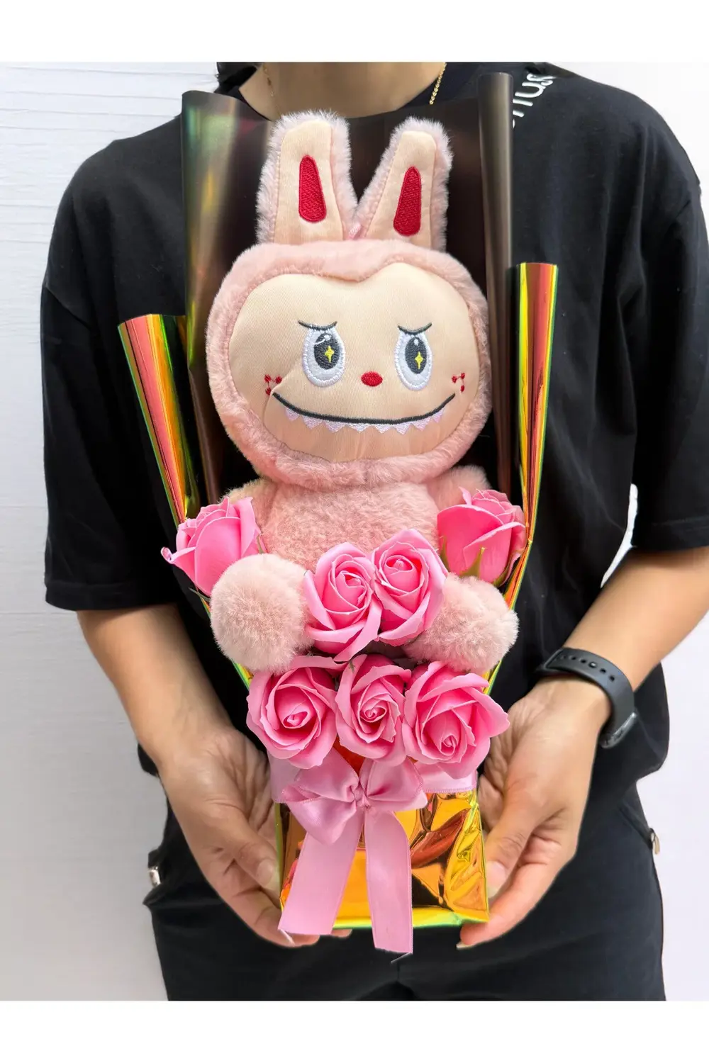 Kadina Hediye - Labubulu Pembe Güllü Buket - Sevgiliye Cicek - Ki