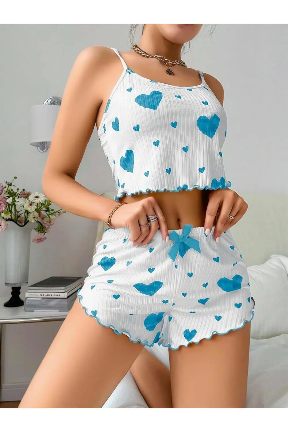 KadınBeyaz Mavi Kalp Desenli Askılı Şortlu Pijama Takım 6657