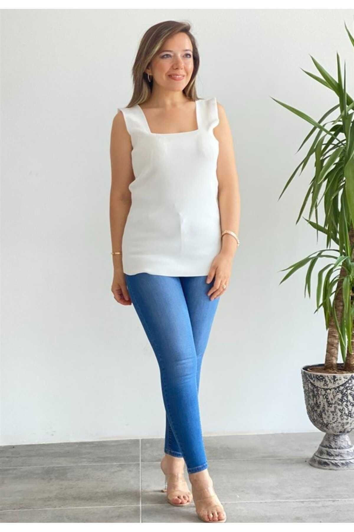 KadınGiyim Büyük beden 60 cm uzunlukta Kare Yaka Triko Atlet Bluz