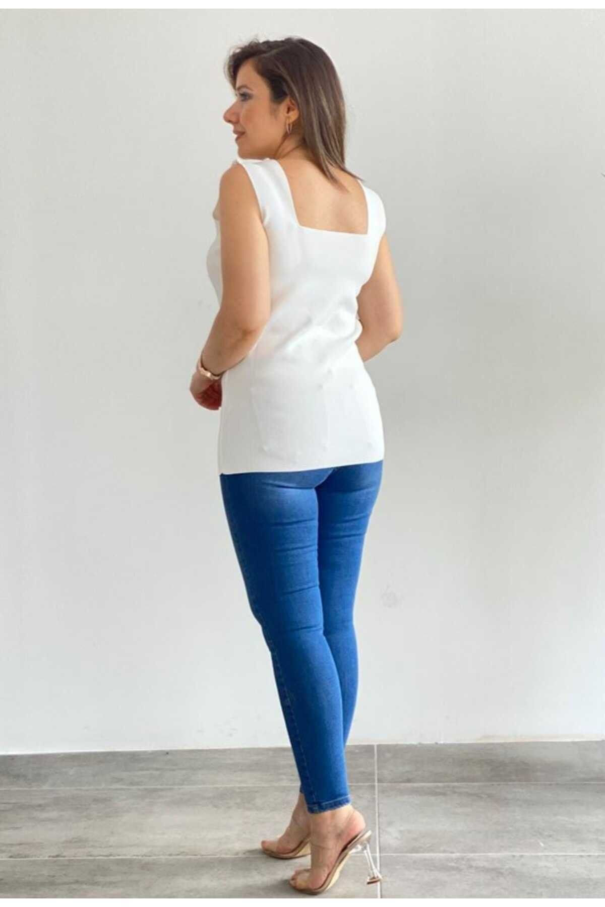 KadınGiyim Büyük beden 60 cm uzunlukta Kare Yaka Triko Atlet Bluz