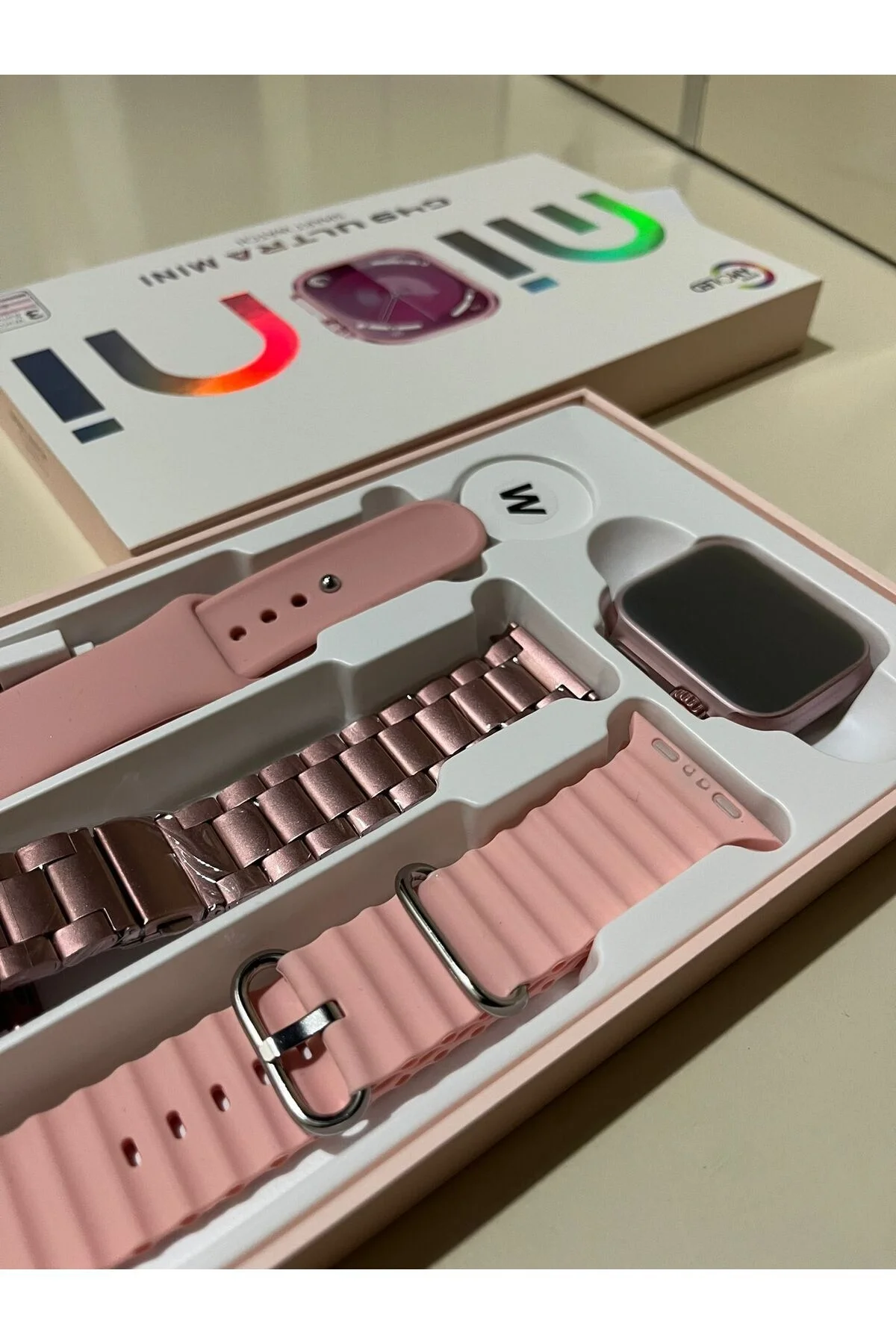 Kadınlar İçin Pembe Akıllı Saat, GPS ve Nabız Sensörlü, Suya Dayanıklı, 2.2 İnç Ekran