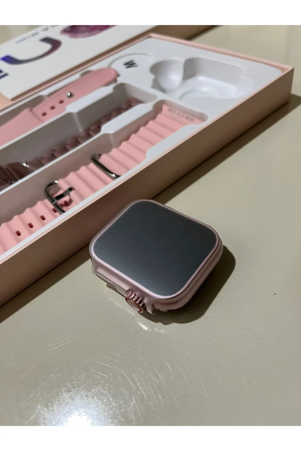 Kadınlar İçin Pembe Akıllı Saat, GPS ve Nabız Sensörlü, Suya Dayanıklı, 2.2 İnç Ekran