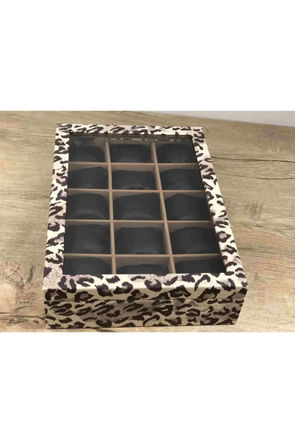 Kadınlara Özel Muhteşem Şık Görünümlü Leopar Desenli Dış Kaplama