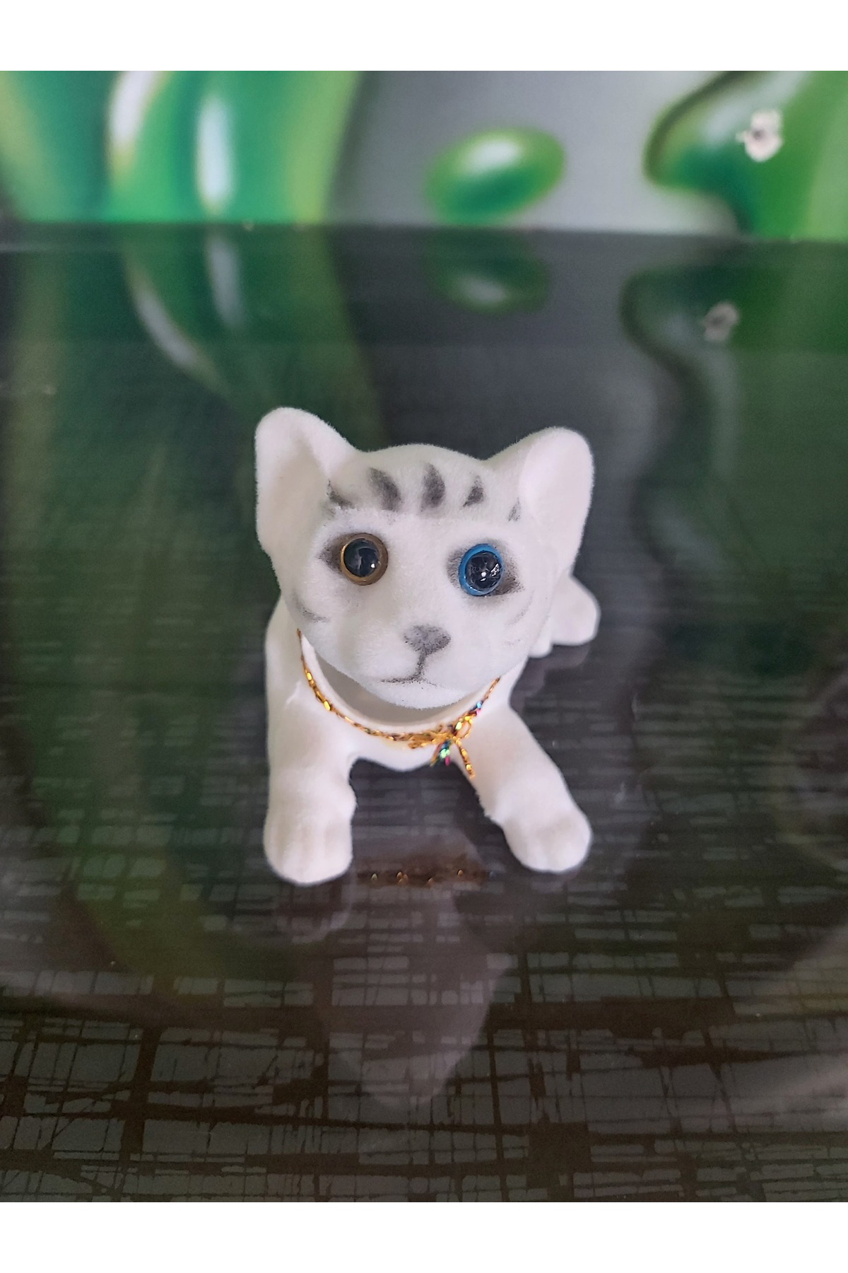 Eb Ez Ber Aksesuar Kafa Sallayan Kedi Araç İçi Aksesuar Beyaz Renk