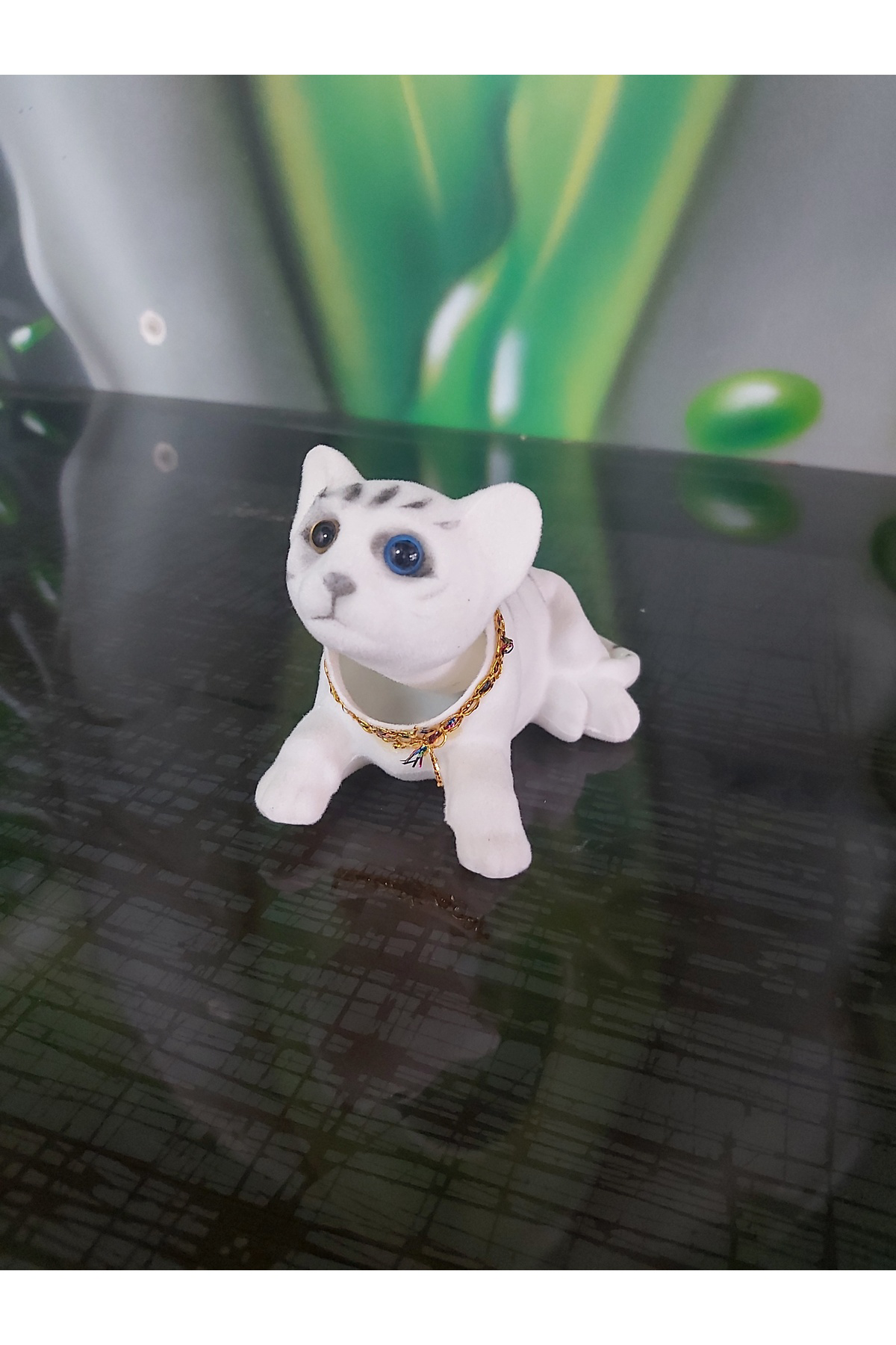 Eb Ez Ber Aksesuar Kafa Sallayan Kedi Araç İçi Aksesuar Beyaz Renk