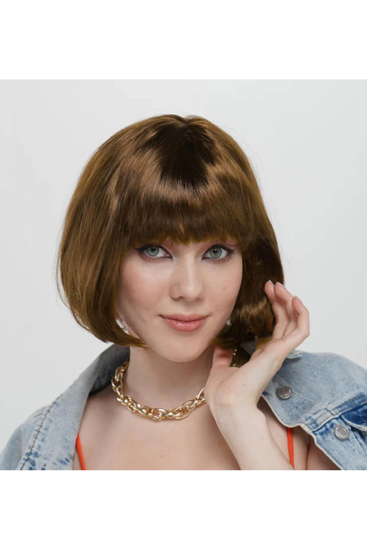 Store Kahve Renk Düz Kesim Küt Parti Peruğu Kısa Takma Saç