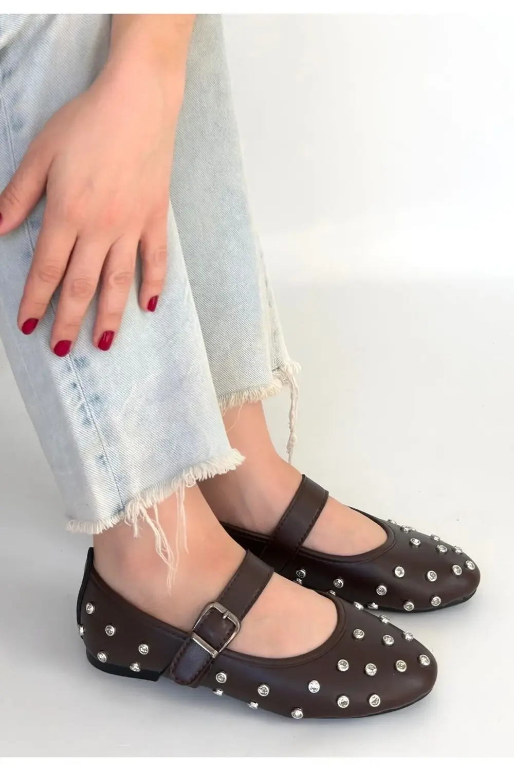 Kahverengi Cilt Kemerli Babet Ayakkabı Kahverengi Cilt Kemerli Babet Ayakkabı