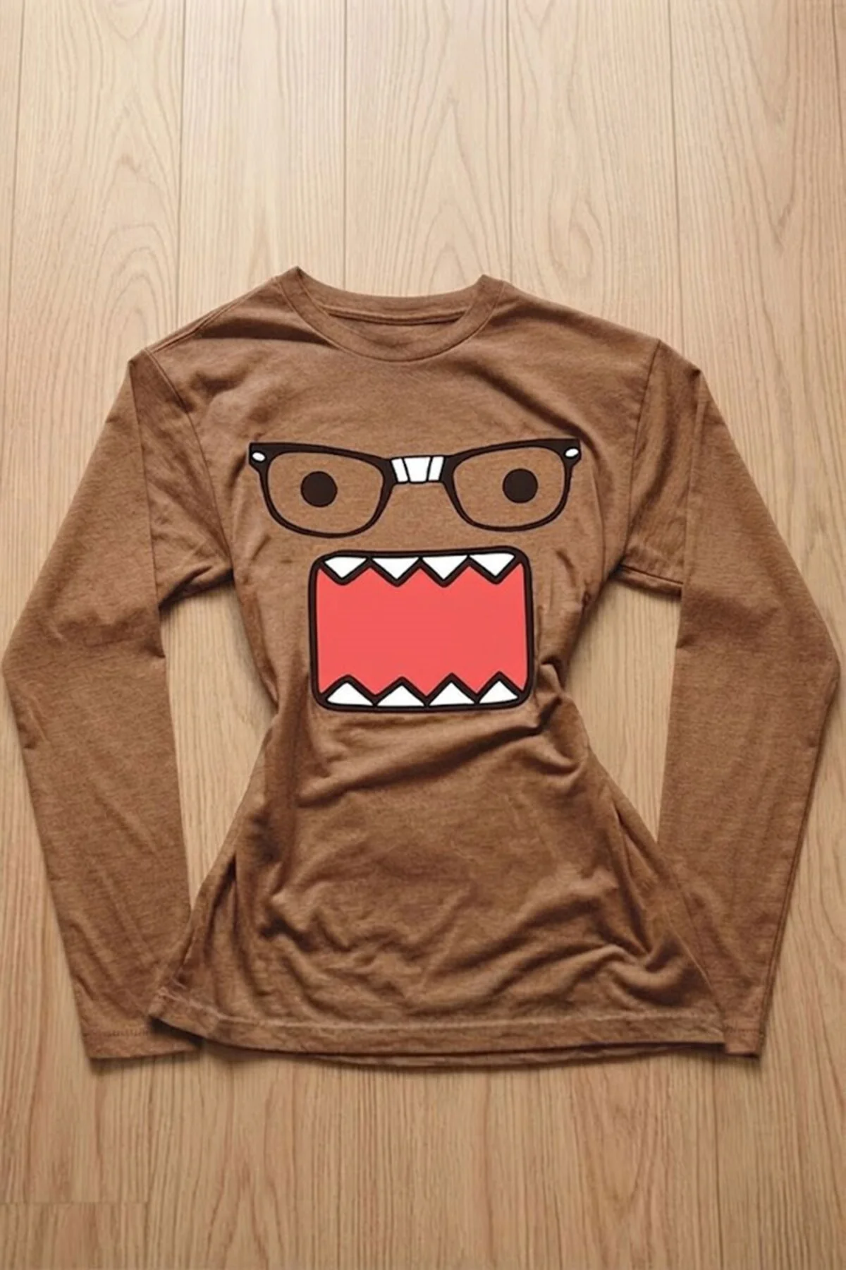 Kahverengi Domo Kun Panic Caricature Y2K Uzun Kollu Crop