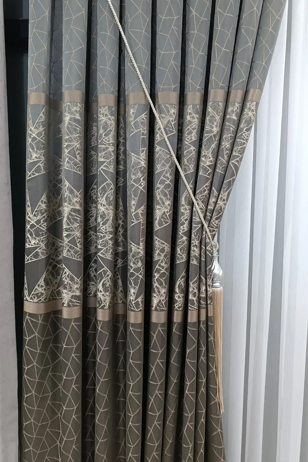 Kahverengi Pano Fon Perde Sık Pileli