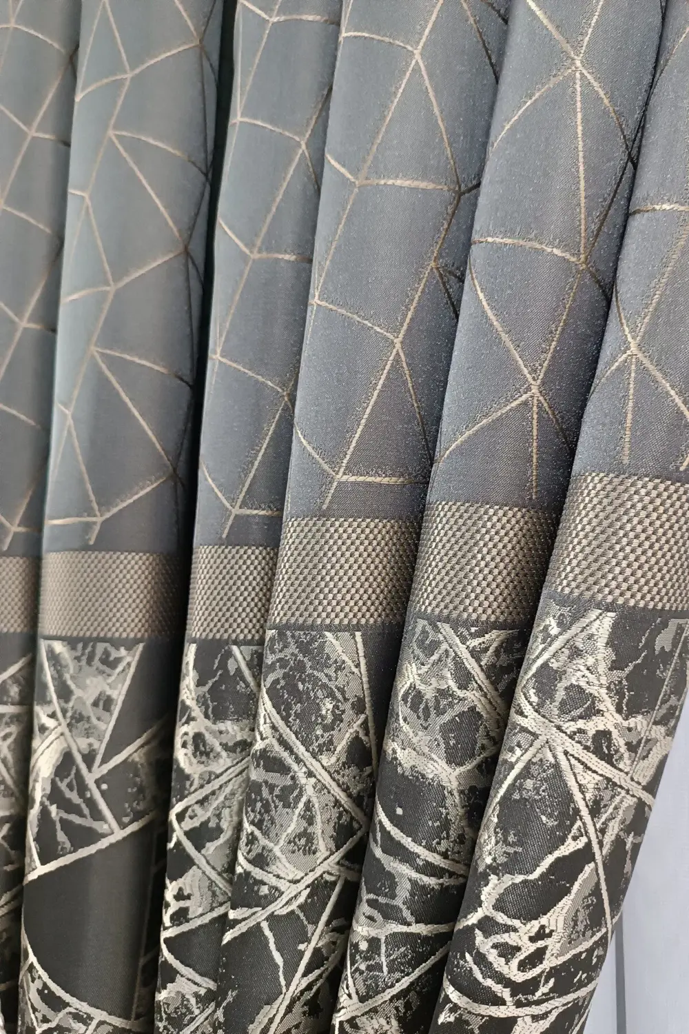 Kahverengi Pano Fon Perde Sık Pileli