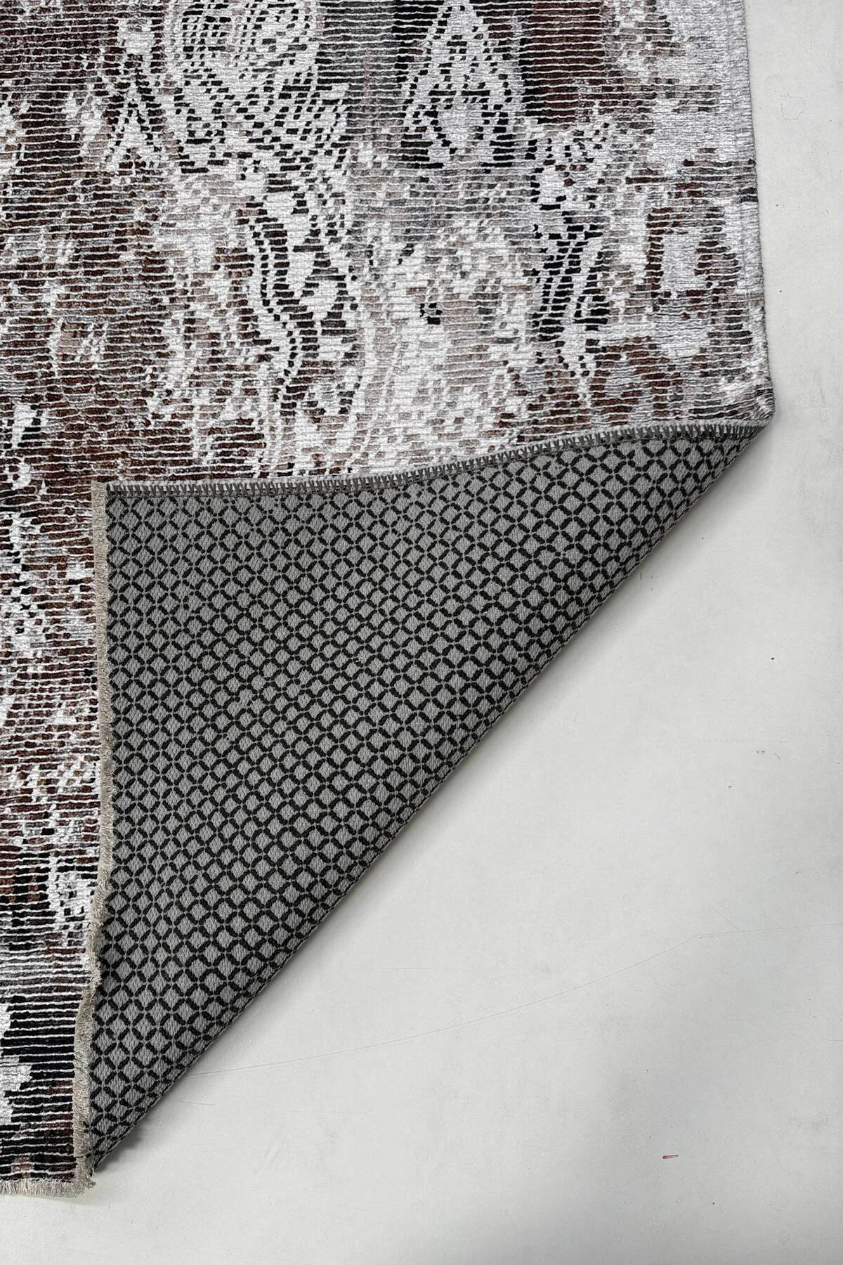 Kahverengi Tasarım Şönil Halı Kilim Yolluk Kaymaz Saçaklı Yıkanab