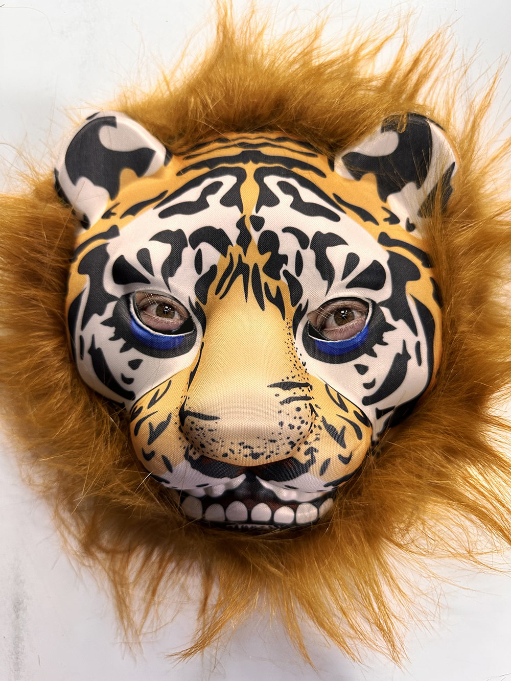 Kahverengi Yeleli Saçlı Peluş Aslan Maskesi Mega Peluş 23 No Kahverengi Yeleli Saçlı Peluş Aslan Maskesi Mega Peluş 23 No