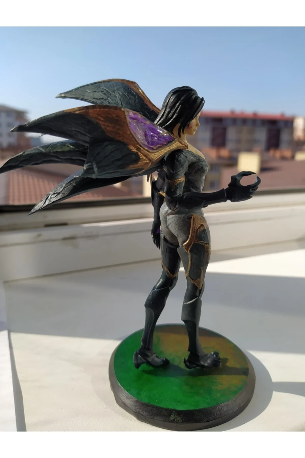 Kaisa Klasik Boyalı Figür 20 cm Büyük Boy