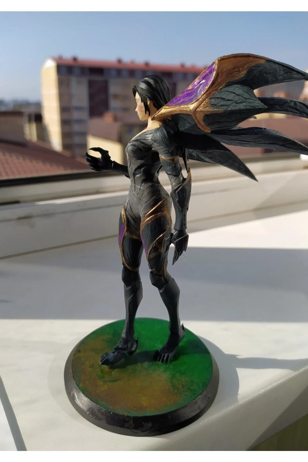Kaisa Klasik Boyalı Figür 20 cm Büyük Boy