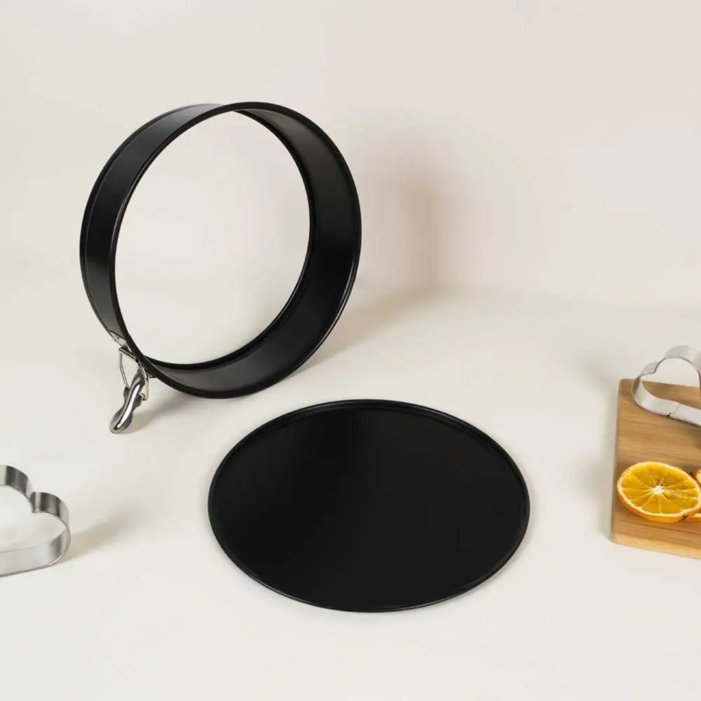 Kaiser Kelepçeli Kek Kalıbı 24 Cm 66621005