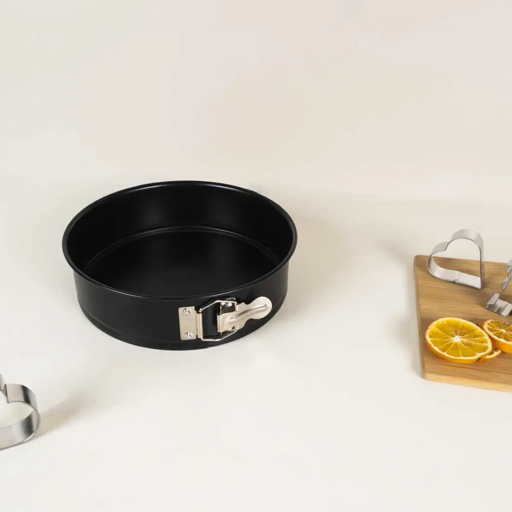 Kaiser Kelepçeli Kek Kalıbı 24 Cm 66621005