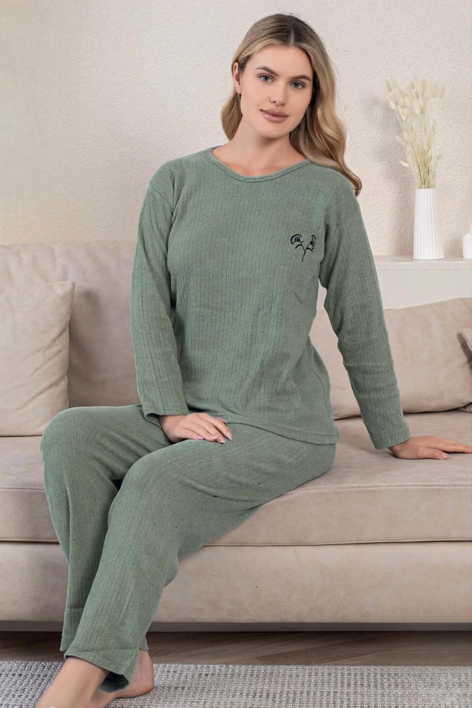 Kalın Kışlık İnterlok Şeritli Uzun Kollu Örme Pijama Takımı, Su Yeşili, M Kalın Kışlık İnterlok Şeritli Uzun Kollu Örme Pijama Takımı, Su Yeşili, M Fiyatı, Yorumları ve Özellikleri