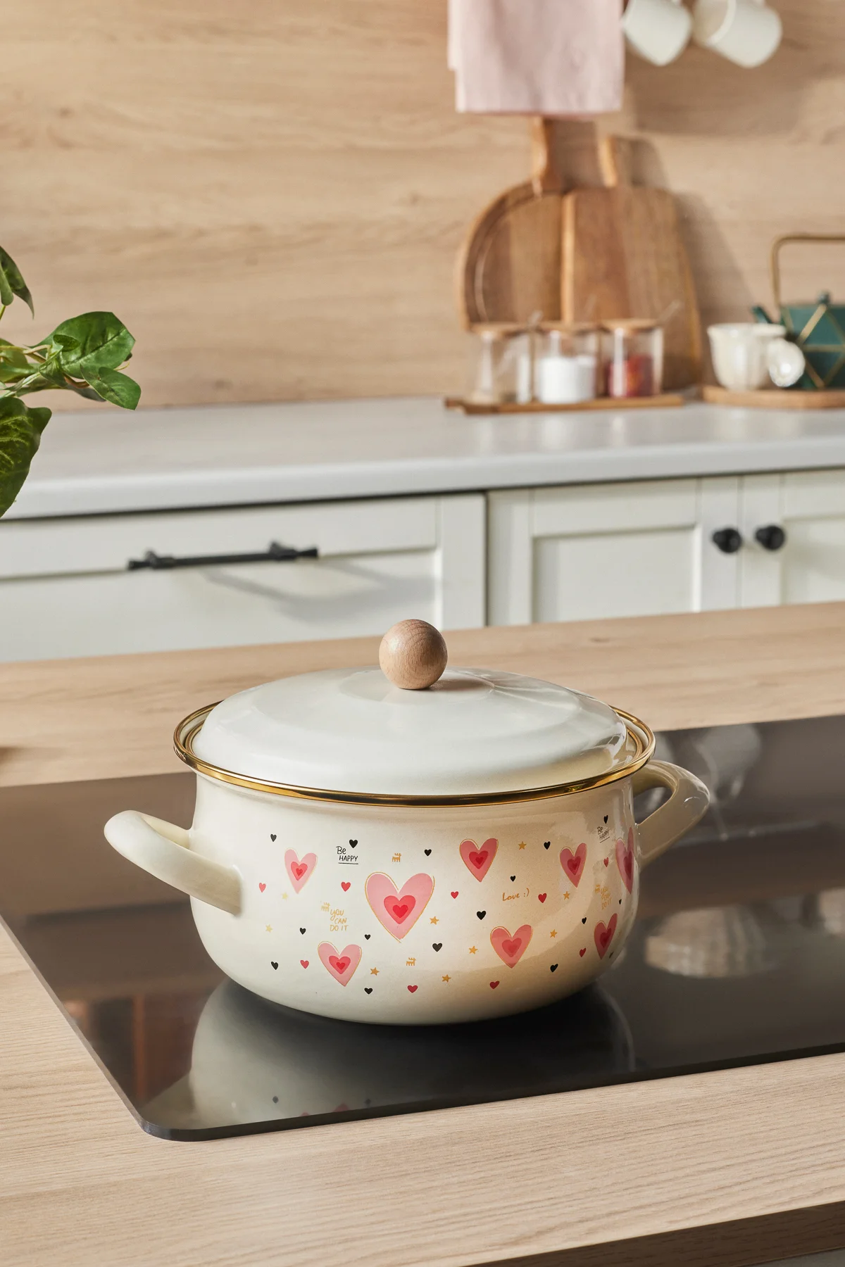Kalp Detaylı Pink Love Emaye Tencere 18 cm