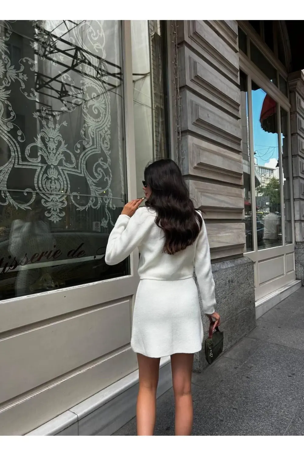 KALP DÜĞMELİ ETEKLİ TRİKO TAKIM GECENİN YILDIZI