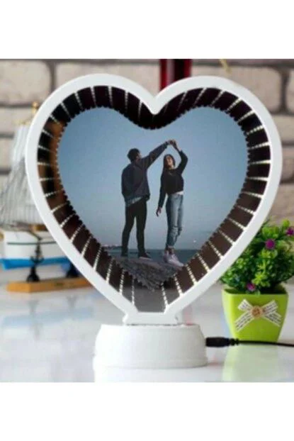 Kalp Şeklinde Sihirli Ayna Fotoğraf Çerçevesi - Pil ve USB Destekli Beyaz Işık Mz-131 Fiyatı, Yorumları ve Özellikleri