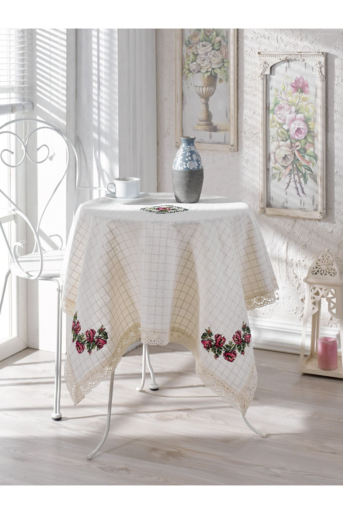 Kaneviçe Nakışlı Fiskos Örtüsü