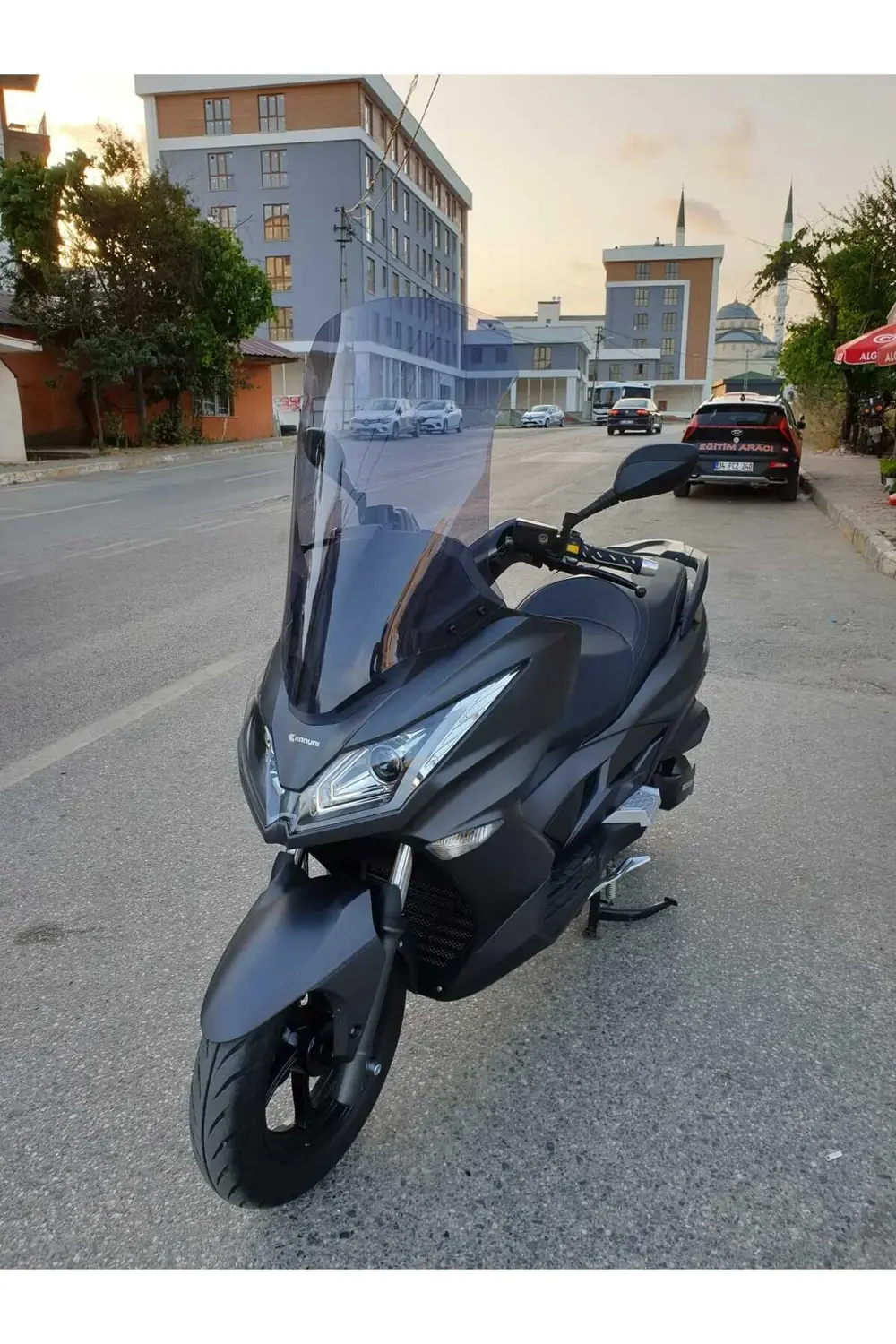 Kanuni Reha 250 Ön Cam 2022 2024 Model 72cm Açıkfüme Renkli 4mm U