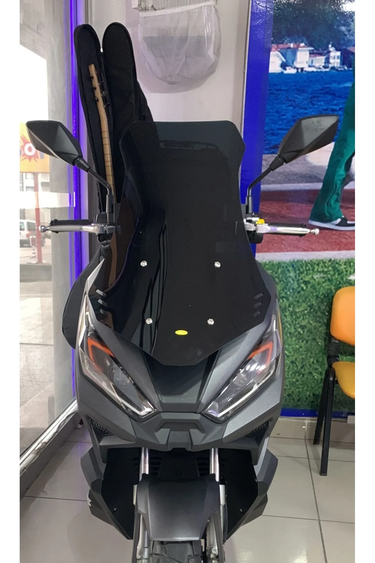 Kanuni Seha 125 Ön Cam 2022-2026 Model 55cm Siyah Renkli 4mm KISA