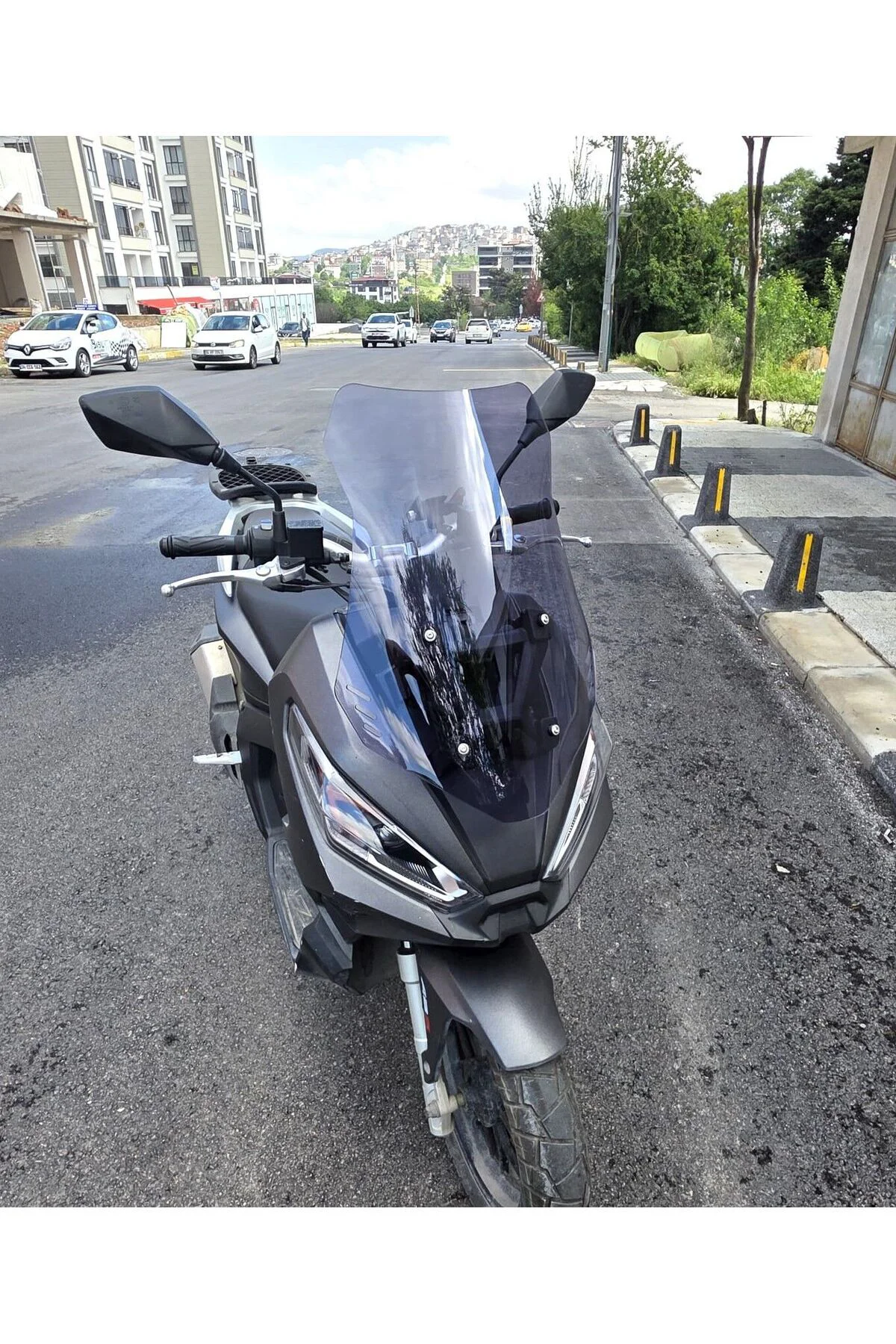 Kanuni Seha 150 Ön Cam 2022-2026 Model 55cm Füme Renkli 4mm KISA
