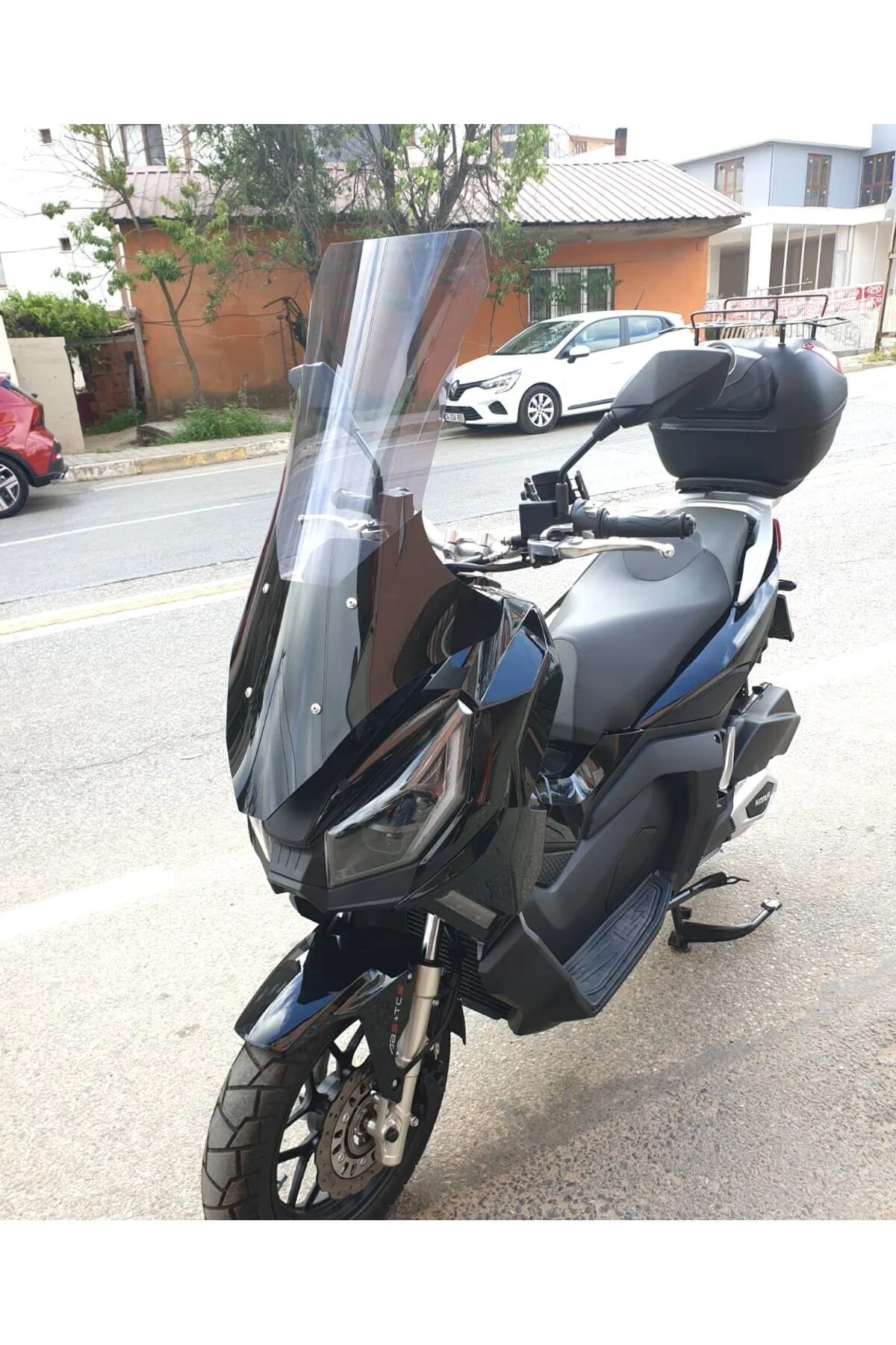 Kanuni Seha 250 Ön Cam 2022-2026 Model 78cm Füme Renkli 4mm UZUN