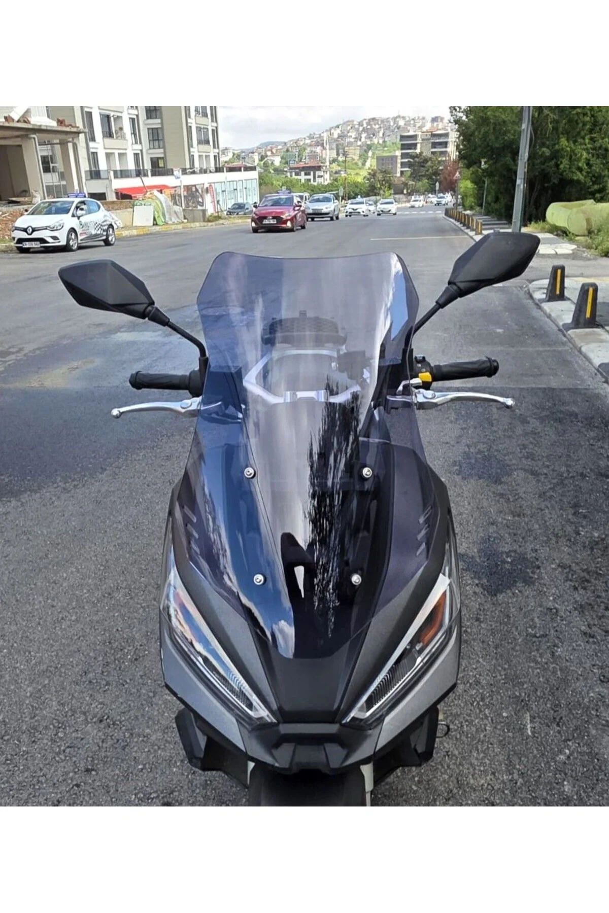 Kanuni Seha 250 Ön Cam 2022-2026 Model 55cm Füme Renkli 4mm KISA