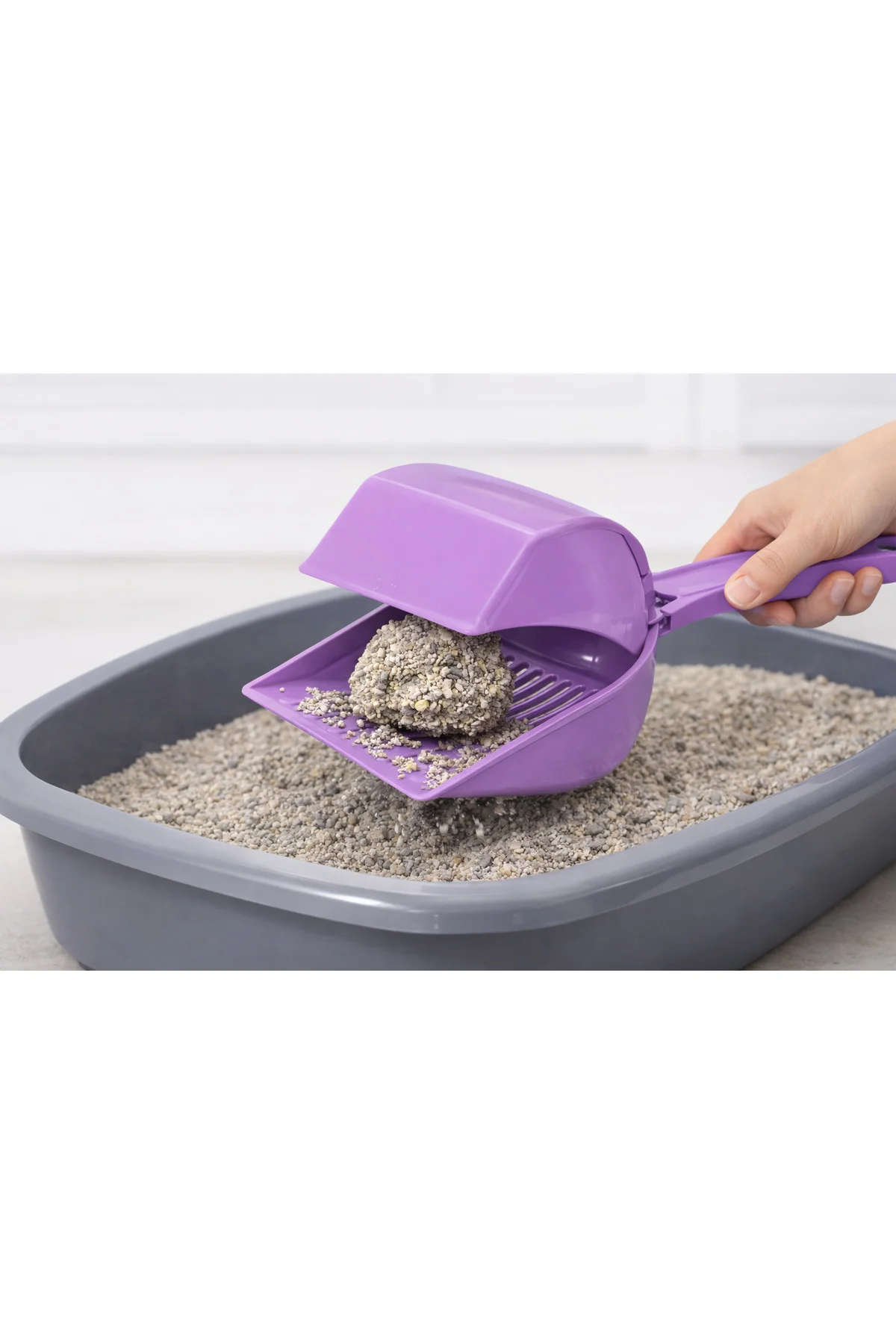 Kapaklı Kedi Kumu Küreği Elekli – Ergonomik Saplı Dalı Plastik Kum Temizleme Küreği 26 cm