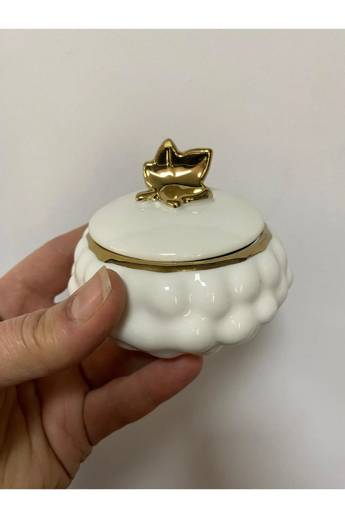 Kapaklı Porselen Yaldızlı Üzüm Kase 8 CM