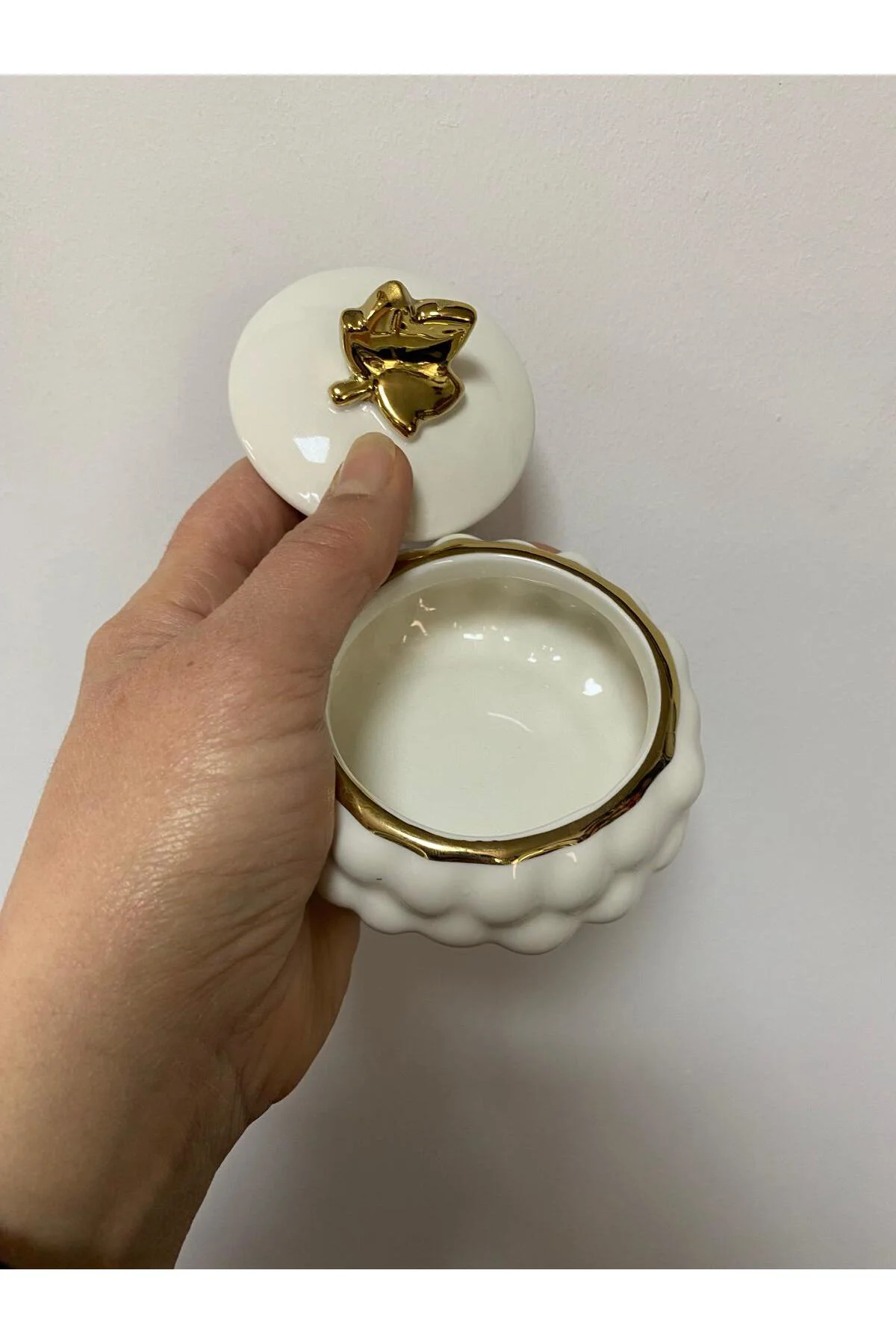 Kapaklı Porselen Yaldızlı Üzüm Kase 8 CM