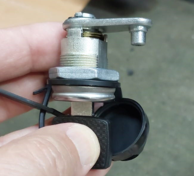 Kapı Kilidi Anahtarlı Otokar Sultan