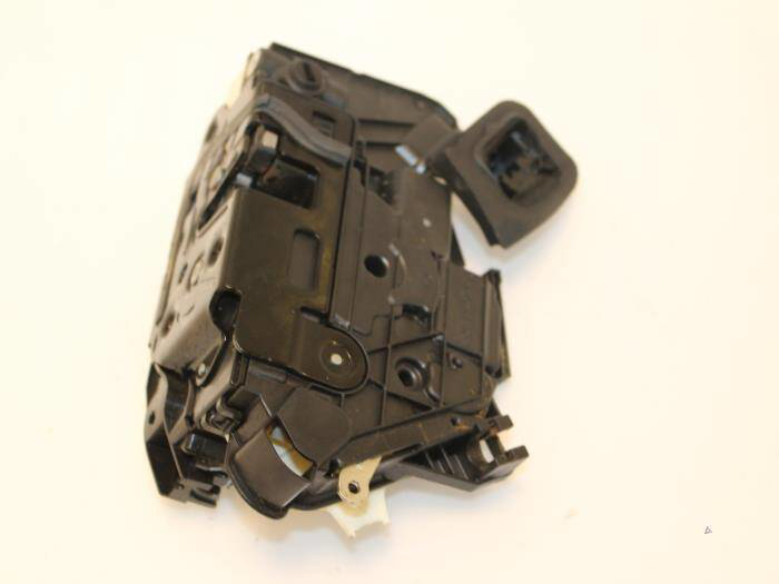 Kapı Kilidi, Sol Arka (VW)(5K4839015R)(VW Golf 7)