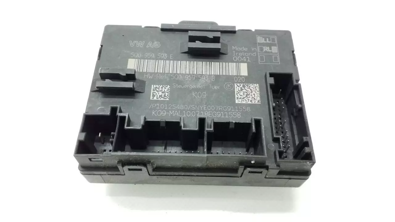 Kapı Kontrol Ünitesi (VW)(5Q0959593E)