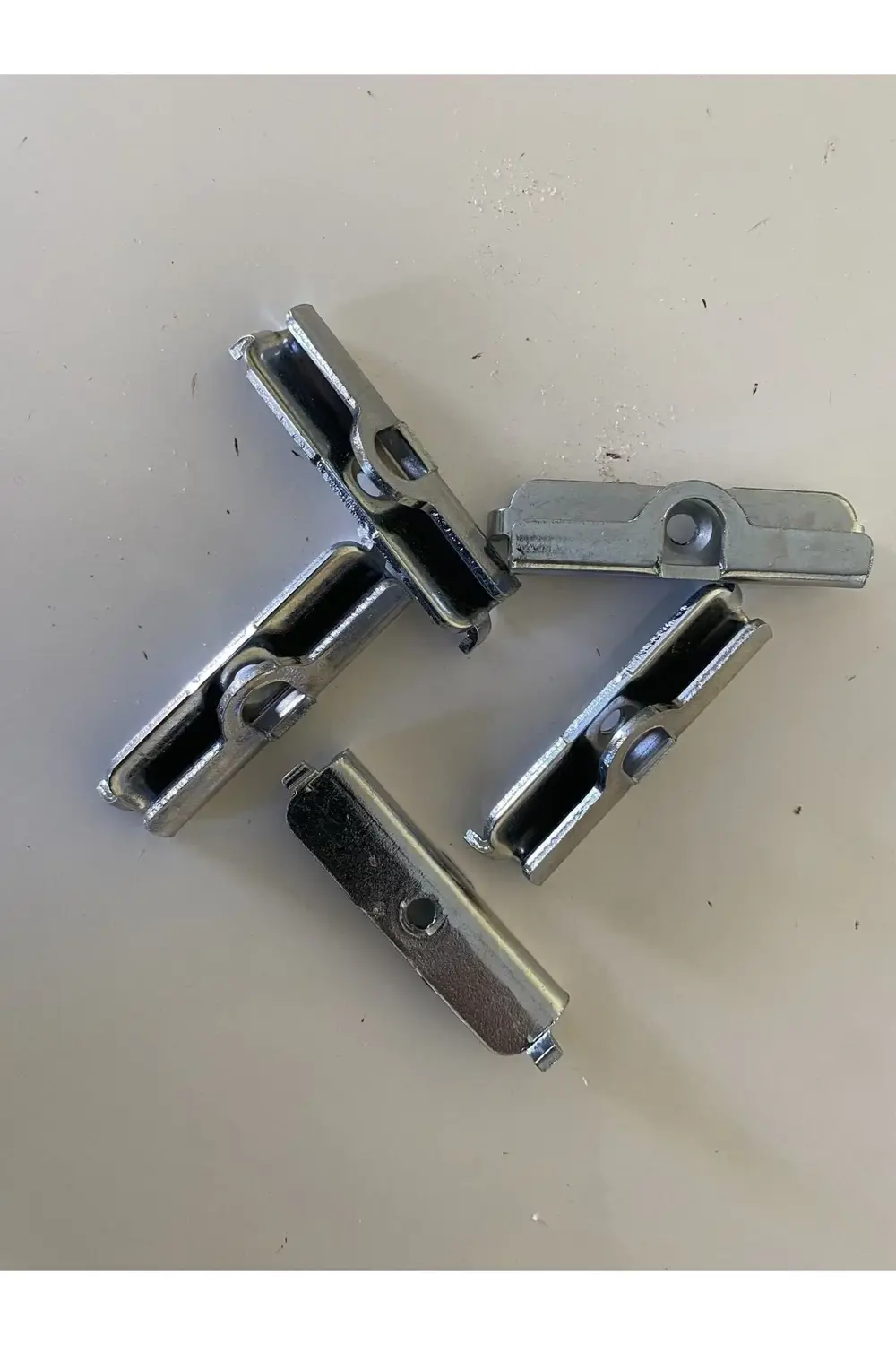 kapı pencere ispanyolet kilit karşılığı 13 AKS