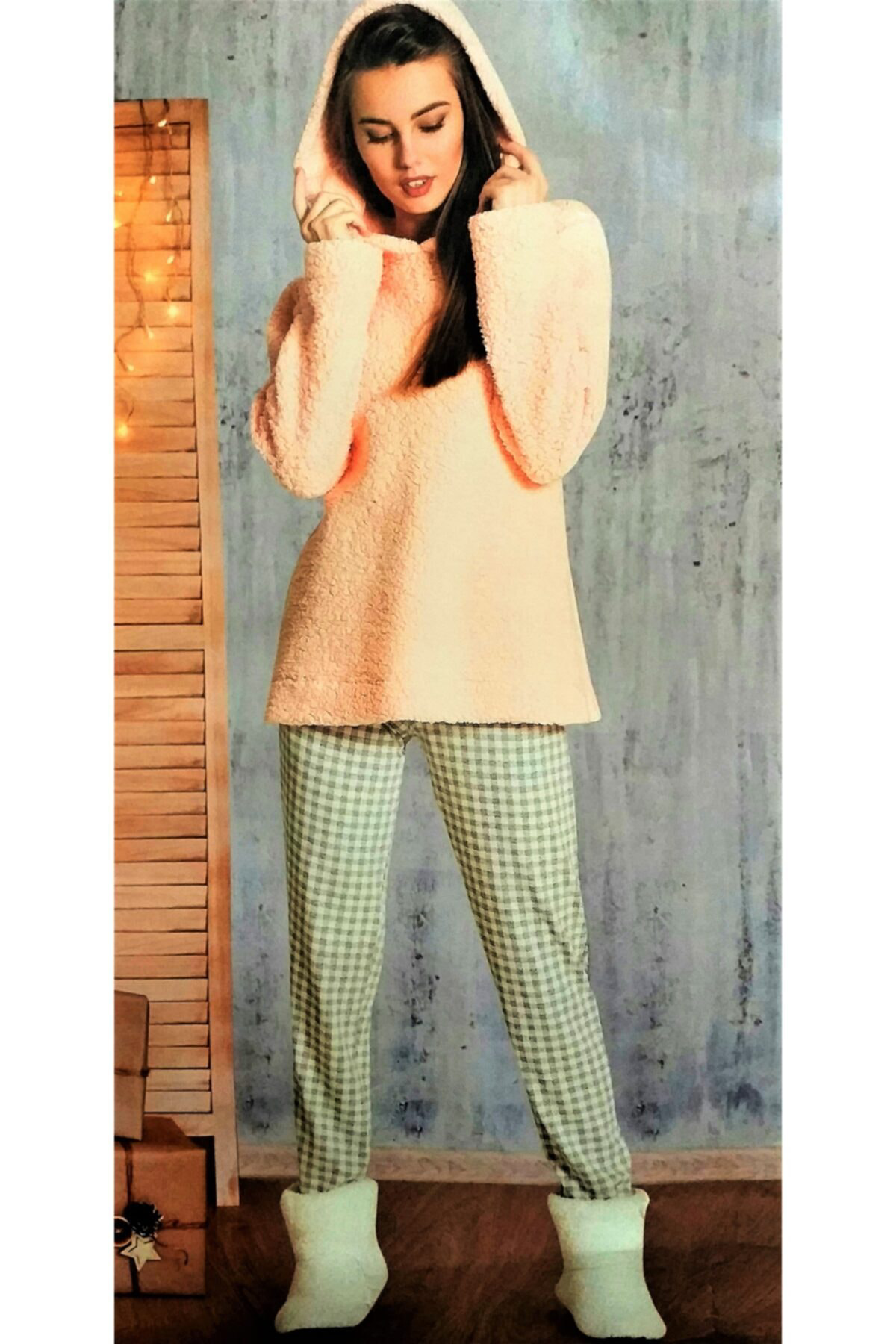 Kapşonlu Peluş Pijama Takımı Somon