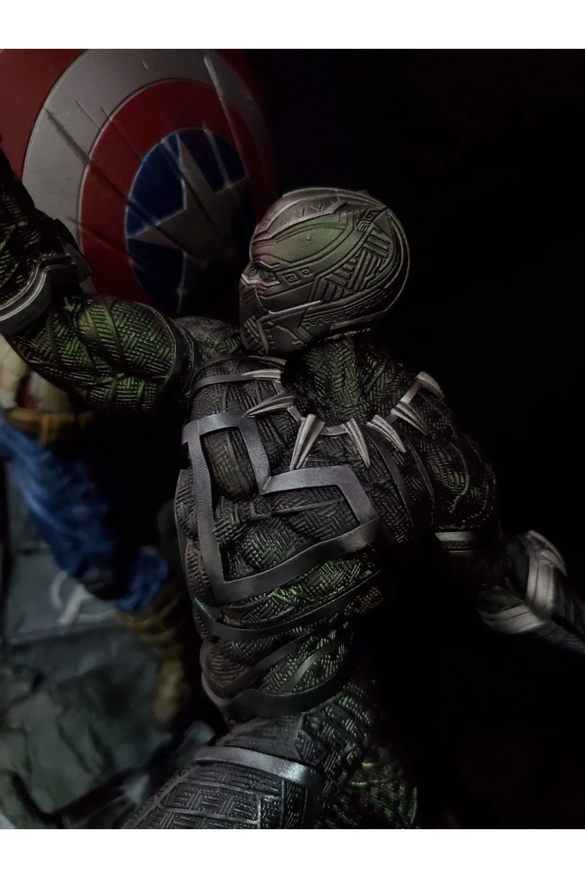 Kaptan Amerika vs Black Panter Obje Black Panther vs Captain America Figür Büyük Boy