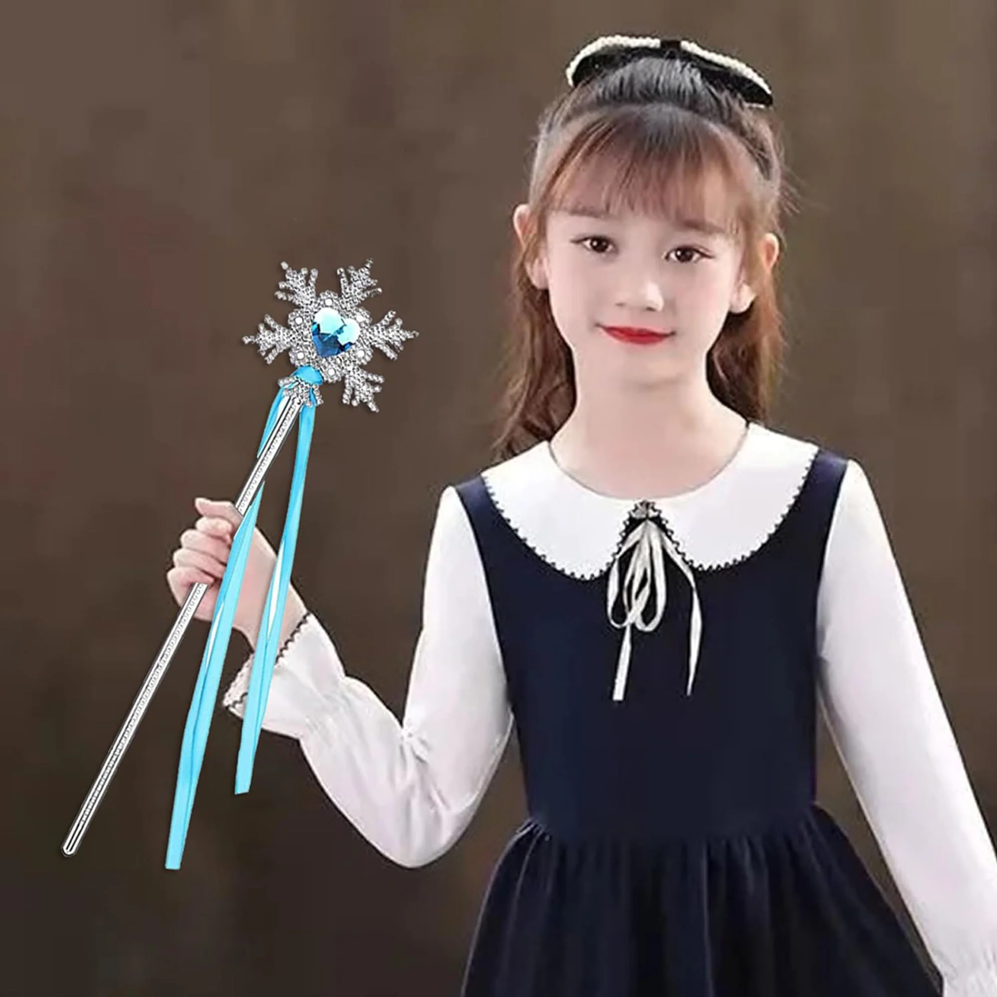 Kar Taneli Mi Kalp Taşlı Saten Kurdeleli Karlar Ülkesi Elsa Asası Sopası 34 cm
