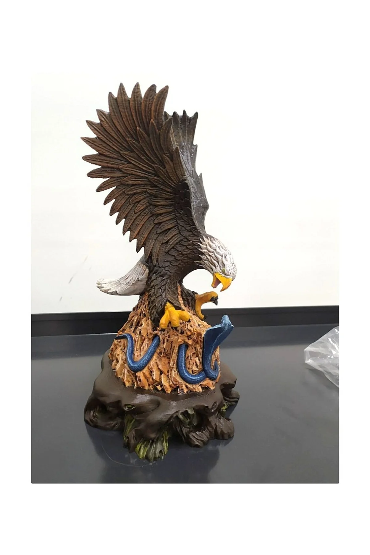 Kara Kel Kartal Kobra Avı Boyalı Figür 20 Cm (büyük Boy)