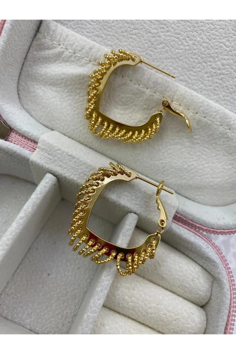 KARARMAZ İTHAL ÇELİK HAREKETLİ HALKA KÜPE