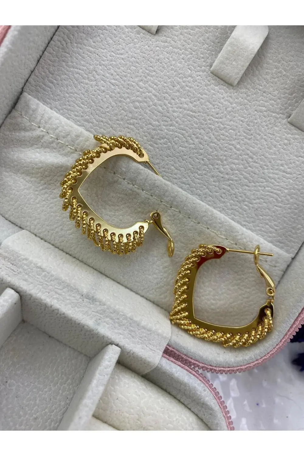 KARARMAZ İTHAL ÇELİK HAREKETLİ HALKA KÜPE