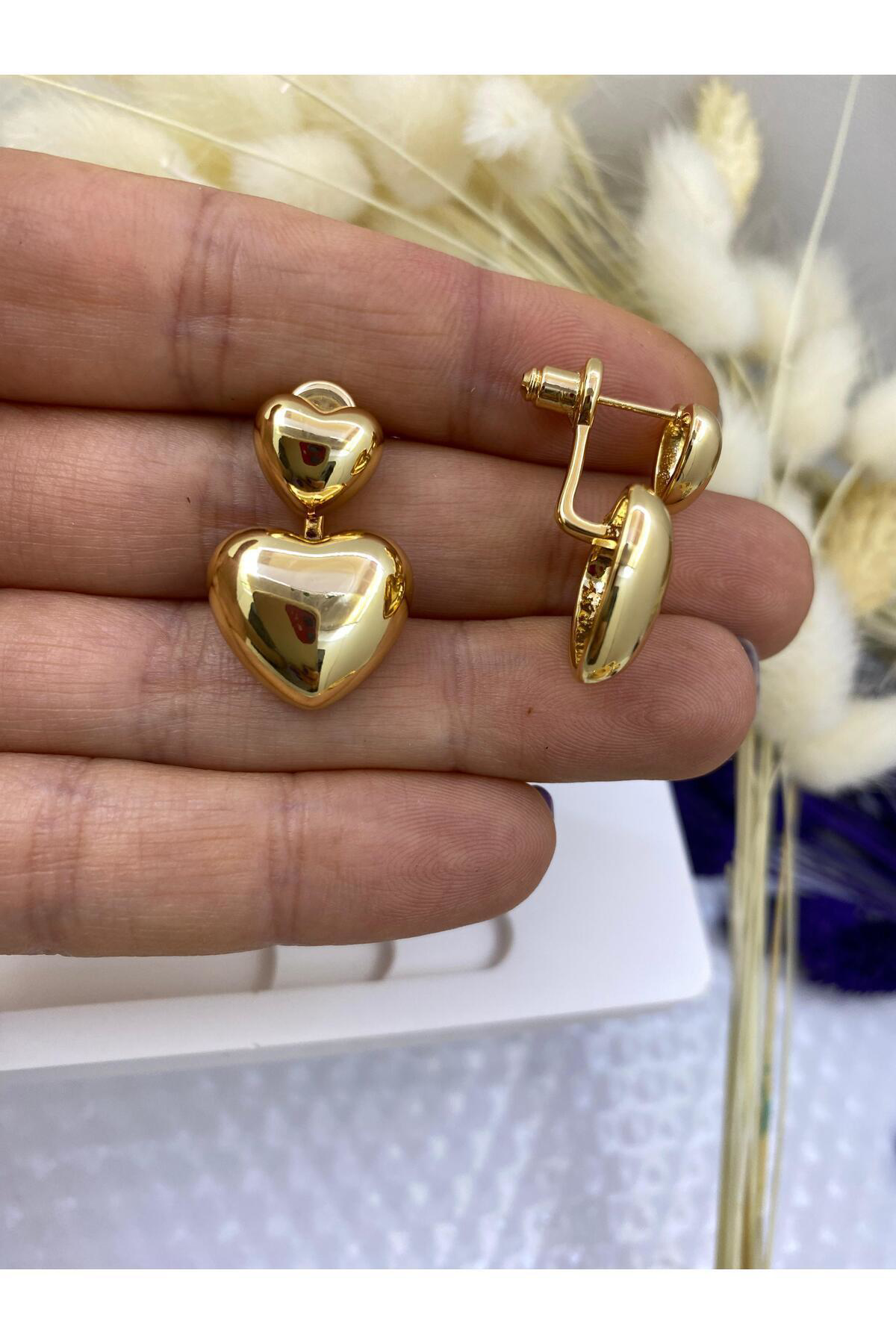 KARARMAZ İTHAL ÇELİK GOLD RENK İKİ PARÇALI KALP TREND KÜPE