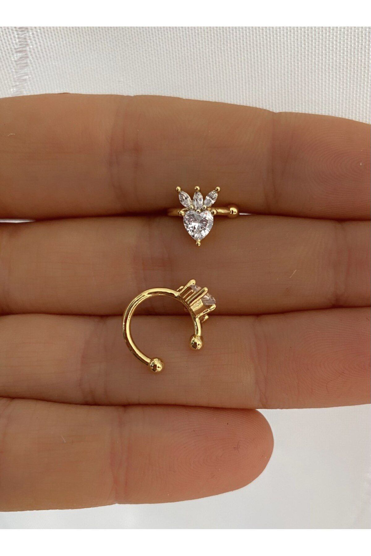 Arescollection Kararmaz Zirkon Taşli Kalp Earcuff Sıkıştırmalı Kıkırdak Conch Or