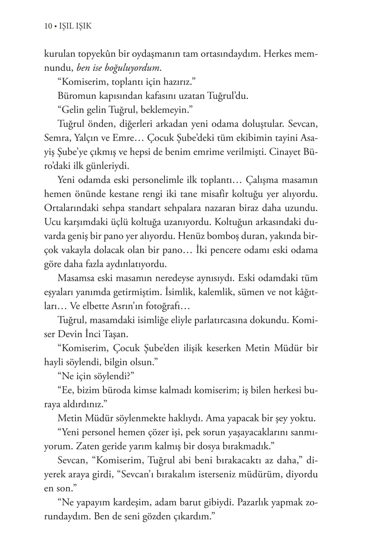 Kardan Adamın Külleri - Ayaz (Ciltli - Kutulu Set) Kardan Adamın Külleri - Ayaz (Ciltli - Kutulu Set)
