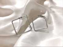 KARE GEOMETRİK ŞEKİL ARKASI KAPALI HALKA KÜPE-HKGEŞE5