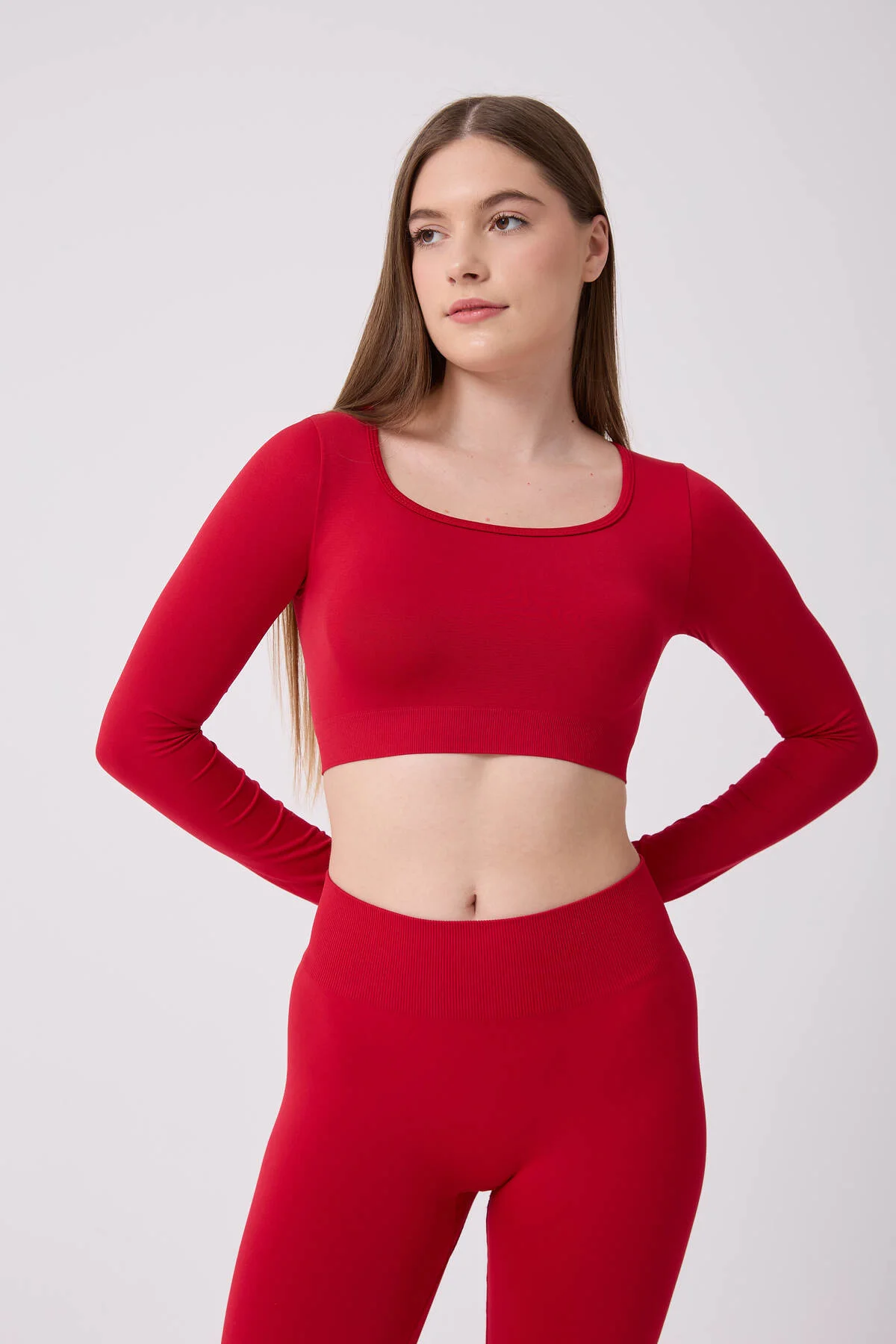 Kare Yaka Uzun Kollu Crop Top Seamless