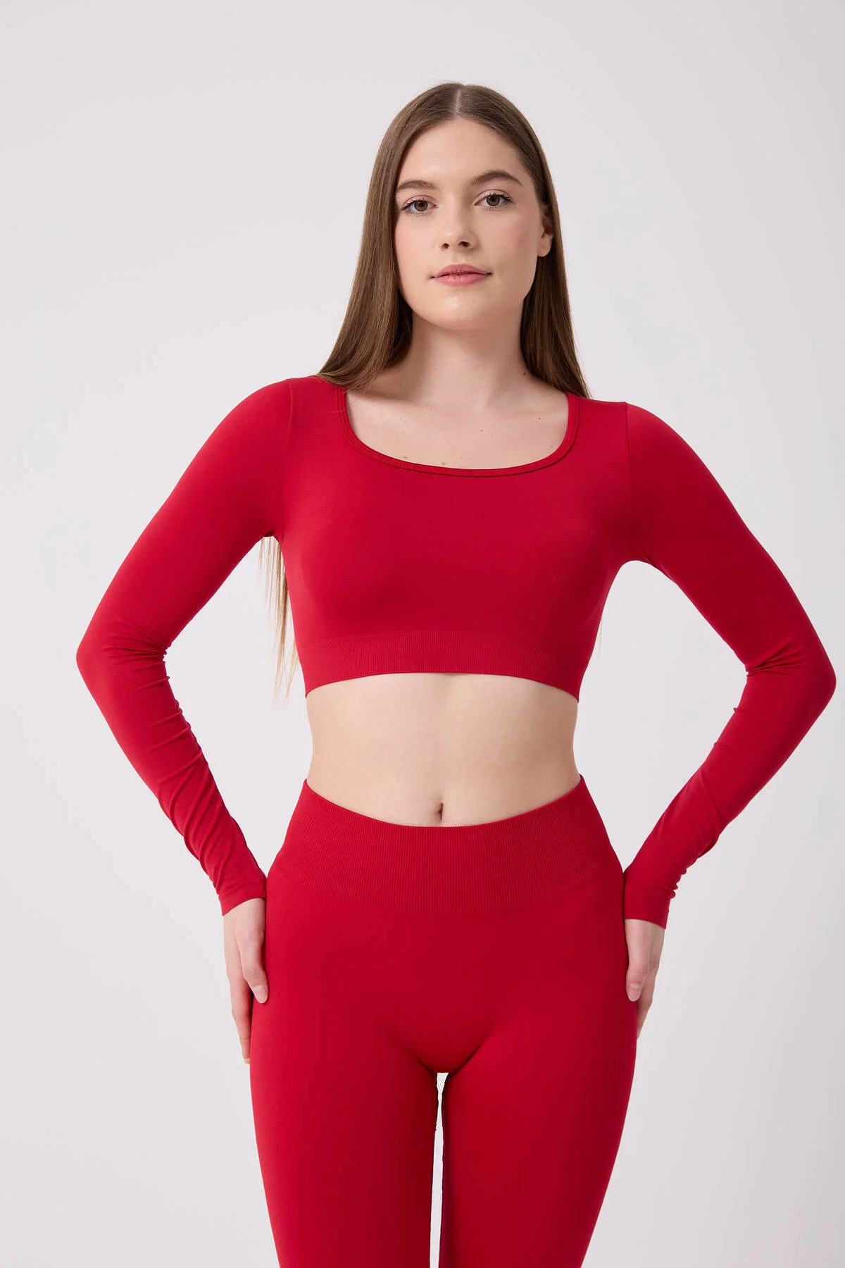 Kare Yaka Uzun Kollu Crop Top Seamless